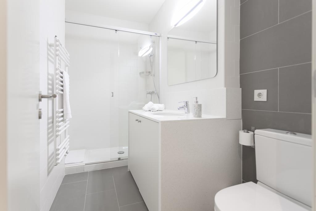 Апартаменты Bravissimo Cort Reial-1B Жирона Экстерьер фото