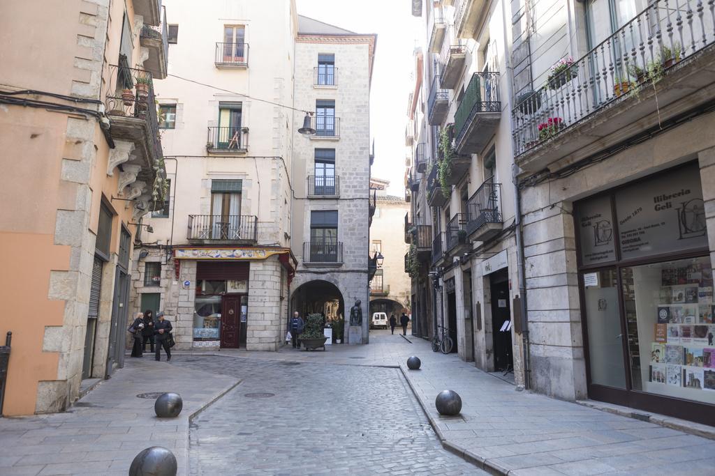 Апартаменты Bravissimo Cort Reial-1B Жирона Экстерьер фото