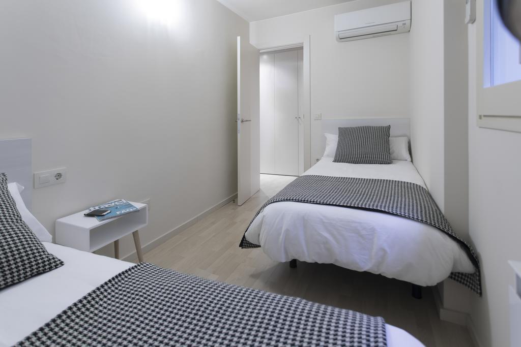 Апартаменты Bravissimo Cort Reial-1B Жирона Экстерьер фото